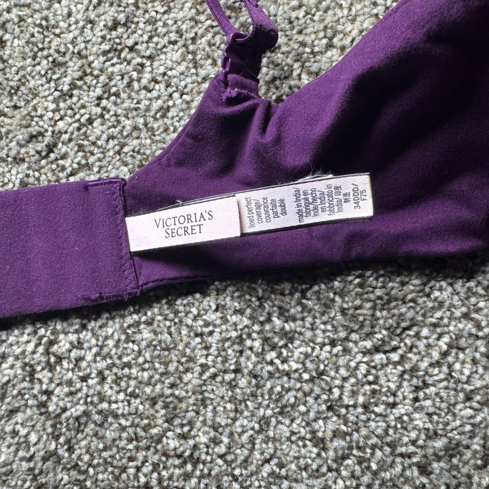 Victoria’s Secret Bra - Picture 5 of 6